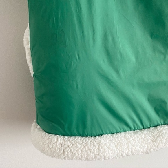 Bdg Vibrant Green Nylon Sherpa V Neck Winter Zip Vest - Picture 14 of 14